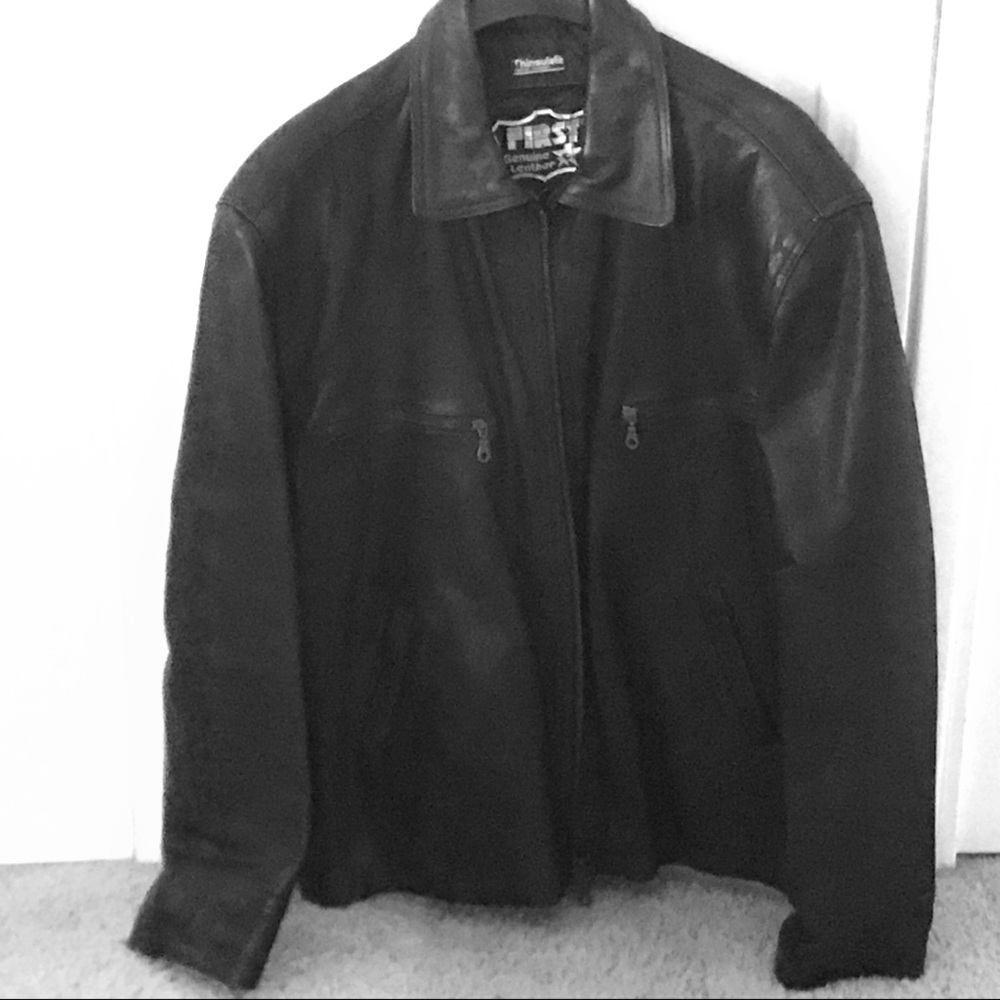 Men’s  black leather jacket. Thinsulate. XL